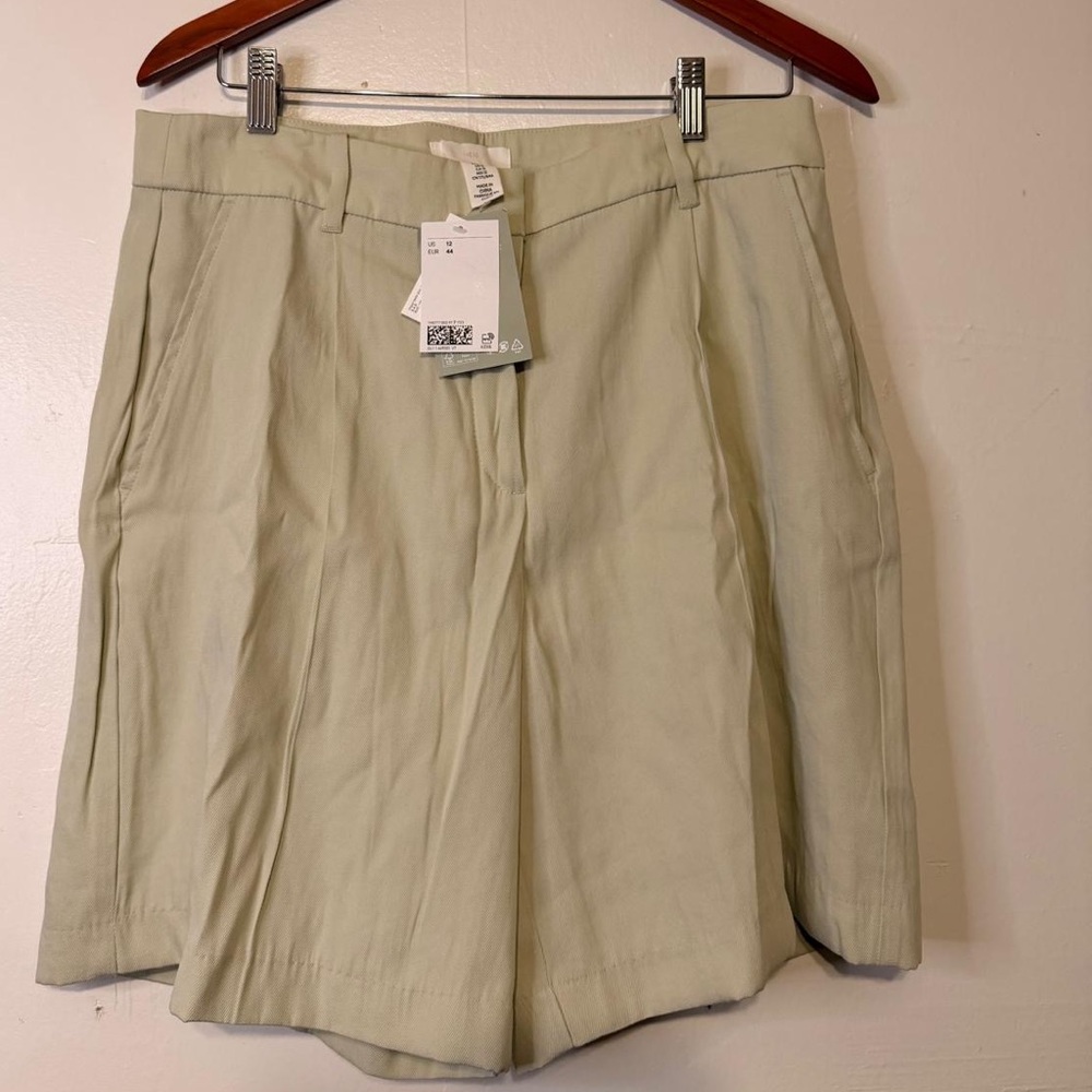 H&M Sage Green Casual Shorts